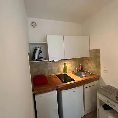 Apartment Delhi Yourhosthelper